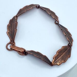 Vintage Copper-Tone Classic Mid-Century Engraved Botanical Leaf Link Bracelet